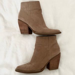 Madden Girl Taupe Western Ankle Bootie Size 7.5